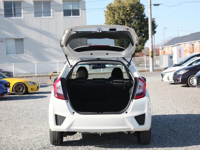 フィットハイブリッド Ｌパッケージ　純正ナビ／ワンセグ／Ｂカメラ／ＥＴＣ／ＬＥＤヘッドライト／社外ルームミラー型ドラレコ／電格ミラー／スマートキー（21枚目）