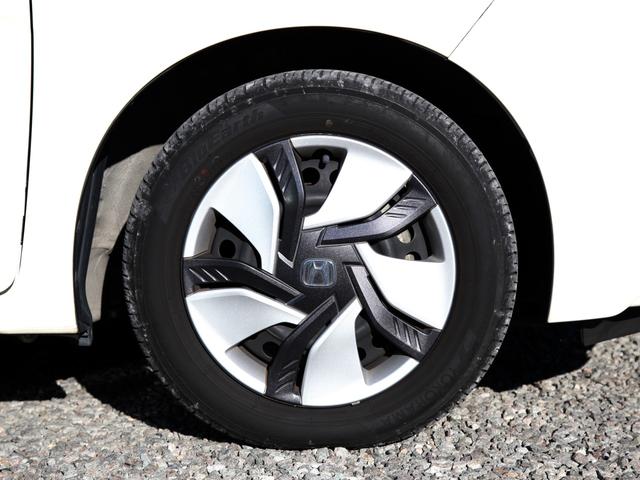 フィットハイブリッド Ｌパッケージ　純正ナビ／ワンセグ／Ｂカメラ／ＥＴＣ／ＬＥＤヘッドライト／社外ルームミラー型ドラレコ／電格ミラー／スマートキー（25枚目）