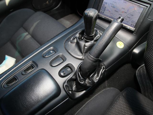 RX-7 タイプRB Sパッケージ 17インチ P-1 Racing/TEIN車高調/momoステアリング/純フォグ/純サイドスカート/外ETC/外雨宮マフラー/Defiブースト計(8枚目)