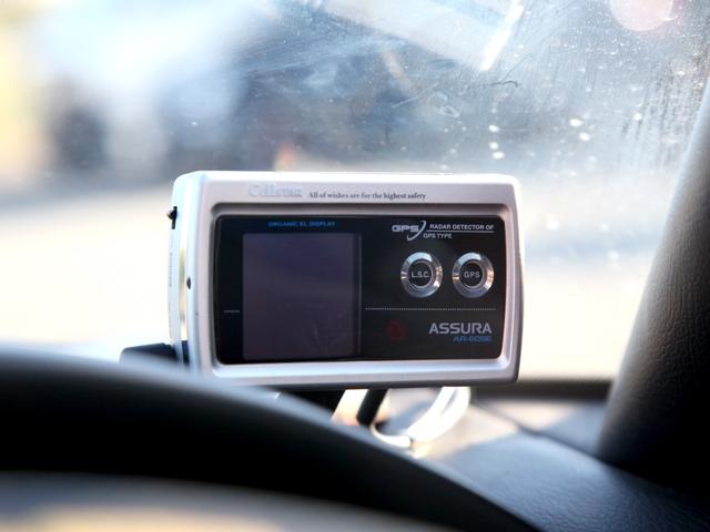 RX-7 タイプRB Sパッケージ 17インチ P-1 Racing/TEIN車高調/momoステアリング/純フォグ/純サイドスカート/外ETC/外雨宮マフラー/Defiブースト計(16枚目)