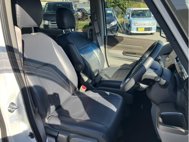 ステップワゴン Ｇ　ホンダセンシング　車いす仕様車　２列目乗車タイプ　車椅子仕様車・スロープ・電動ウインチ・車椅子固定ベルト・ギャザーズ１０インチナビ・バックカメラ・フルセグＴＶ・ホンダセンシング・両側電動スライドドア・ＥＴＣ・ステアリングリモコン（9枚目）