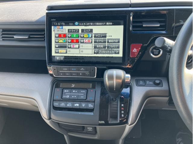 ステップワゴン Ｇ　ホンダセンシング　車いす仕様車　２列目乗車タイプ　車椅子仕様車・スロープ・電動ウインチ・車椅子固定ベルト・ギャザーズ１０インチナビ・バックカメラ・フルセグＴＶ・ホンダセンシング・両側電動スライドドア・ＥＴＣ・ステアリングリモコン（13枚目）