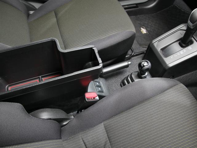 ジムニーシエラ ＪＣ　ケンウッドフロートナビ／フルセグ／Ｂカメラ／ＥＴＣステリモ／クルコン／ホワイトレター１６インチＡＷ／プッシュスタート／アイドリングストップ／ＬＥＤ／シートヒーター／ワンオーナー車（11枚目）