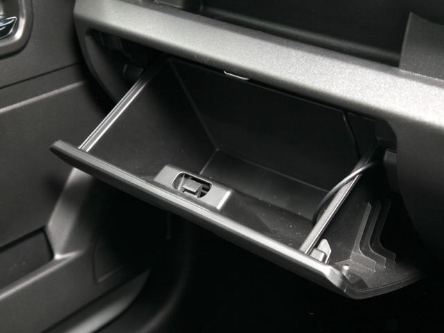 ジムニーシエラ ＪＣ　ケンウッドフロートナビ／フルセグ／Ｂカメラ／ＥＴＣステリモ／クルコン／ホワイトレター１６インチＡＷ／プッシュスタート／アイドリングストップ／ＬＥＤ／シートヒーター／ワンオーナー車（12枚目）