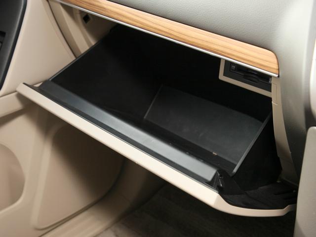 ランドクルーザープラド ＴＸ　Ｌパッケージ　メーカーナビ／フルセグ／Ｂカメラ／ＰＶＭ／サンルーフ／スペアタイヤ／ベージュ革シート／シートヒーター／エアシート／ルーフレール／トヨタセーフティセンス／ビルトインＥＴＣ２．０／ワンオーナー（10枚目）