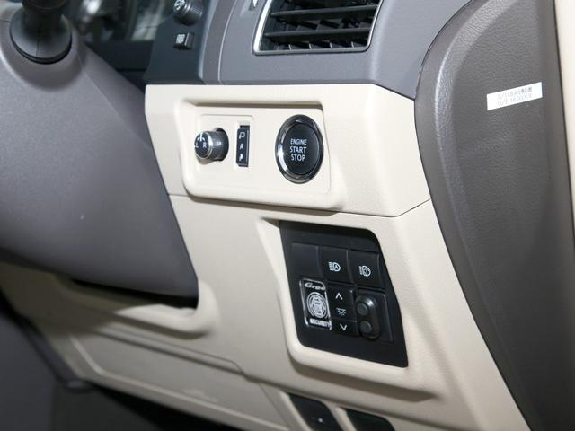 ランドクルーザープラド ＴＸ　Ｌパッケージ　メーカーナビ／フルセグ／Ｂカメラ／ＰＶＭ／サンルーフ／スペアタイヤ／ベージュ革シート／シートヒーター／エアシート／ルーフレール／トヨタセーフティセンス／ビルトインＥＴＣ２．０／ワンオーナー（18枚目）