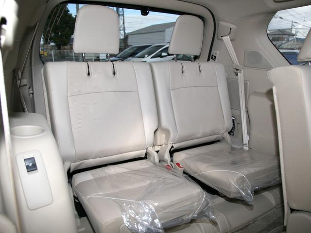 ランドクルーザープラド ＴＸ　Ｌパッケージ　メーカーナビ／フルセグ／Ｂカメラ／ＰＶＭ／サンルーフ／スペアタイヤ／ベージュ革シート／シートヒーター／エアシート／ルーフレール／トヨタセーフティセンス／ビルトインＥＴＣ２．０／ワンオーナー（26枚目）