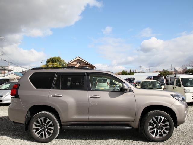 ランドクルーザープラド ＴＸ　Ｌパッケージ　メーカーナビ／フルセグ／Ｂカメラ／ＰＶＭ／サンルーフ／スペアタイヤ／ベージュ革シート／シートヒーター／エアシート／ルーフレール／トヨタセーフティセンス／ビルトインＥＴＣ２．０／ワンオーナー（33枚目）