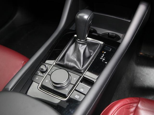 ＭＡＺＤＡ３ファストバック ＸＤバーガンディ　セレクション　アップルカープレイ／フルセグ／Ｂカメラ／プッシュスタート／ＬＥＤ／シートヒーター／Ｈヒーター／赤革シート／パワーシート／ステリモ／クルコン／パドルシフト／ワンオーナー（9枚目）