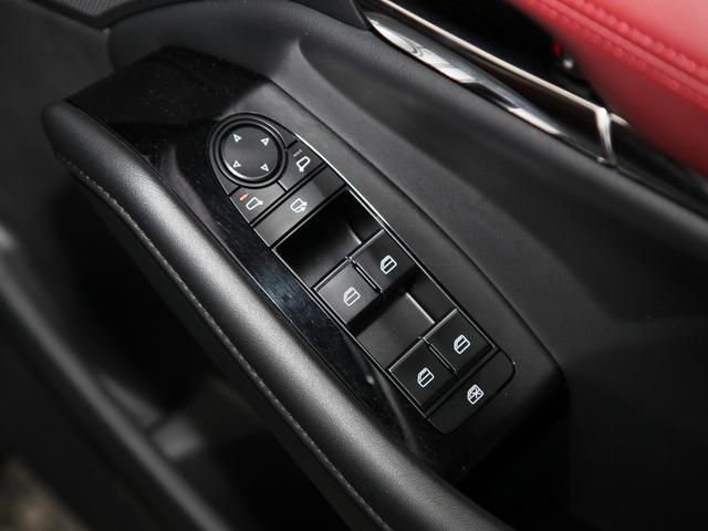 ＭＡＺＤＡ３ファストバック ＸＤバーガンディ　セレクション　アップルカープレイ／フルセグ／Ｂカメラ／プッシュスタート／ＬＥＤ／シートヒーター／Ｈヒーター／赤革シート／パワーシート／ステリモ／クルコン／パドルシフト／ワンオーナー（19枚目）