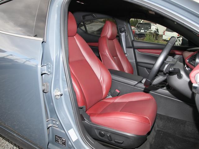 ＭＡＺＤＡ３ファストバック ＸＤバーガンディ　セレクション　アップルカープレイ／フルセグ／Ｂカメラ／プッシュスタート／ＬＥＤ／シートヒーター／Ｈヒーター／赤革シート／パワーシート／ステリモ／クルコン／パドルシフト／ワンオーナー（20枚目）