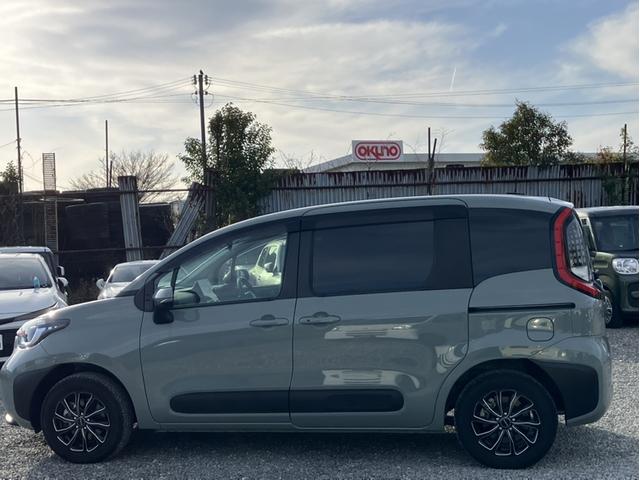 シエンタ ハイブリッドＺ　４ＷＤ・１０．５インチディスプレイオーディオプラス・パーキングブレーキサポート・パノラミックビューモニター・コンフォートパッケージ・両側パワースライドドア・ＢＳＭ・ＥＴＣ２．０（8枚目）