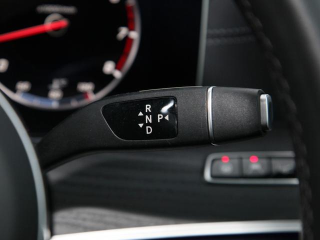 Ｅクラス Ｅ３００　クーペ　スポーツ　エクスクルーシブ／純正ナビ／フルセグＴＶ／３６０°カメラ／レーダーセーフティＰＫＧ／エクスクルーシブＰＫＧ／パワーシート／パワーバックドア／ＥＴＣ２．０／パフュームアトマイザー（18枚目）