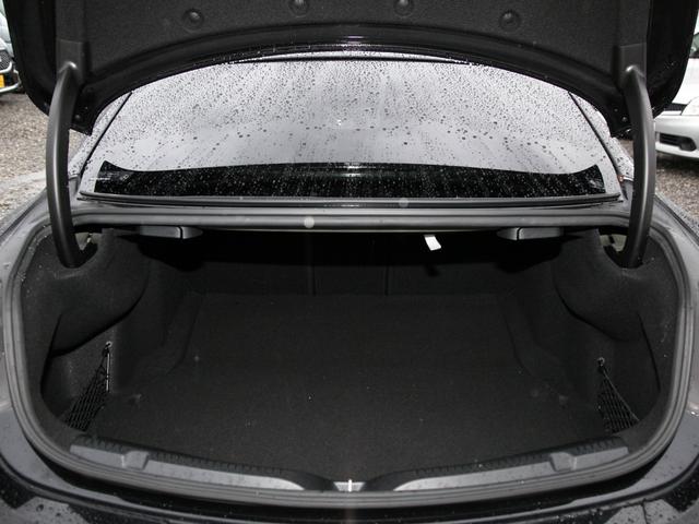 Ｅクラス Ｅ３００　クーペ　スポーツ　エクスクルーシブ／純正ナビ／フルセグＴＶ／３６０°カメラ／レーダーセーフティＰＫＧ／エクスクルーシブＰＫＧ／パワーシート／パワーバックドア／ＥＴＣ２．０／パフュームアトマイザー（29枚目）