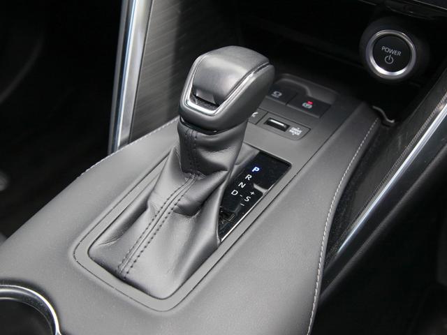 ハリアーハイブリッド Ｚ　レザーパッケージ　純正ナビ／フルセグ／バックカメラ／パノラミックビューモニター／ＦＳＲモデリスタエアロ／ＪＢＬスピーカー／パワーバックドア／調光パノラマルーフ／デジタルインナーミラー／ＥＴＣ（8枚目）