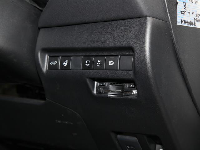 ハリアーハイブリッド Ｚ　レザーパッケージ　純正ナビ／フルセグ／バックカメラ／パノラミックビューモニター／ＦＳＲモデリスタエアロ／ＪＢＬスピーカー／パワーバックドア／調光パノラマルーフ／デジタルインナーミラー／ＥＴＣ（16枚目）