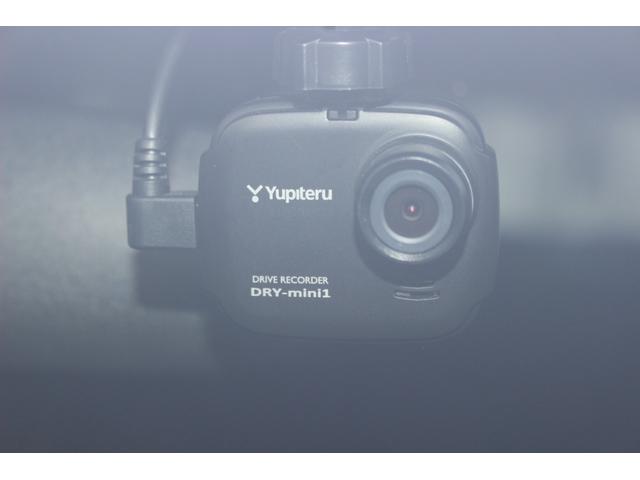 プレマシー ２０ＣＳ　両側パワースライドドア　スマートキー２個　フォグランプ　ユピテルドライブレコーダー　純正ナビ　地デジＴＶ　Ｂｌｕｅｔｏｏｔｈ対応ナビ　ＤＶＤ　ＥＴＣ　バックカメラ　ステアリングリモコン　オートエアコン（20枚目）