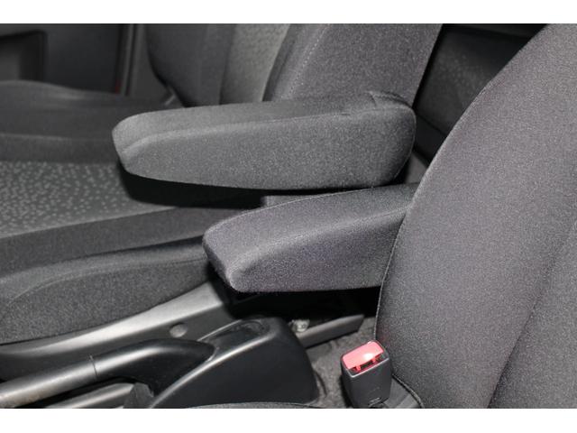 プレマシー ２０ＣＳ　両側パワースライドドア　スマートキー２個　フォグランプ　ユピテルドライブレコーダー　純正ナビ　地デジＴＶ　Ｂｌｕｅｔｏｏｔｈ対応ナビ　ＤＶＤ　ＥＴＣ　バックカメラ　ステアリングリモコン　オートエアコン（29枚目）