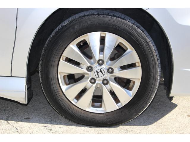 ステップワゴンスパーダ Ｚ　両側パワースライドドア　スマートキー　後席フィリップダウンモニター　オートライト　ＨＩＤヘッドライト　純正エアロパーツ　パドルシフト　純正ナビ　ワンセグＴＶ　ＣＤ録音　ＤＶＤ　ＥＴＣ　バックカメラ（14枚目）