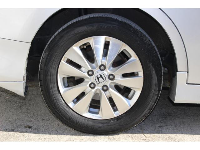 ステップワゴンスパーダ Ｚ　両側パワースライドドア　スマートキー　後席フィリップダウンモニター　オートライト　ＨＩＤヘッドライト　純正エアロパーツ　パドルシフト　純正ナビ　ワンセグＴＶ　ＣＤ録音　ＤＶＤ　ＥＴＣ　バックカメラ（15枚目）