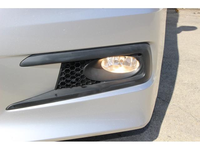 ステップワゴンスパーダ Ｚ　両側パワースライドドア　スマートキー　後席フィリップダウンモニター　オートライト　ＨＩＤヘッドライト　純正エアロパーツ　パドルシフト　純正ナビ　ワンセグＴＶ　ＣＤ録音　ＤＶＤ　ＥＴＣ　バックカメラ（21枚目）