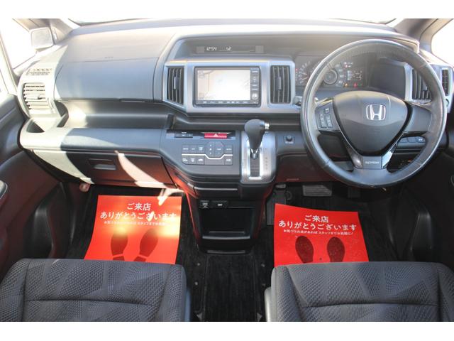 ステップワゴンスパーダ Ｚ　両側パワースライドドア　スマートキー　後席フィリップダウンモニター　オートライト　ＨＩＤヘッドライト　純正エアロパーツ　パドルシフト　純正ナビ　ワンセグＴＶ　ＣＤ録音　ＤＶＤ　ＥＴＣ　バックカメラ（29枚目）