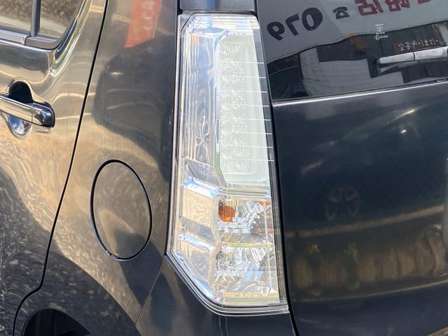 ワゴンＲスティングレー Ｘ　ＥＴＣ　ナビ　ＨＩＤ　スマートキー　盗難防止システム　衝突安全ボディ　運転席　助手席　エアバック　ＡＢＳ　エアコン　パワーステアリング　パワーウィンドウ（12枚目）