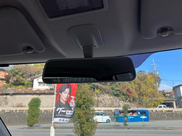 ワゴンＲスティングレー Ｘ　ＥＴＣ　ナビ　ＨＩＤ　スマートキー　盗難防止システム　衝突安全ボディ　運転席　助手席　エアバック　ＡＢＳ　エアコン　パワーステアリング　パワーウィンドウ（33枚目）