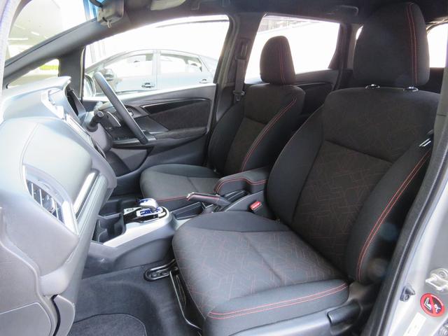 フィットハイブリッド Ｓパッケージ　４ＷＤ（28枚目）