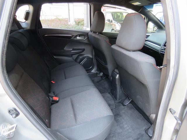 フィットハイブリッド Ｓパッケージ　４ＷＤ（31枚目）