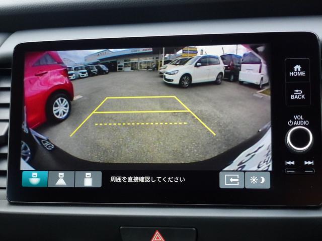 フィット ｅ：ＨＥＶホーム　弊社元試乗車　ホンダコネクトディスプレイ　ＥＴＣ２．０　純正ドラレコ前後　電子パーキングブレーキ　ＬＥＤヘッドライト　サイドカーテンエアバック　バックカメラ　Ｂｌｕｅｔｏｏｔｈａｕｄｉｏ（13枚目）