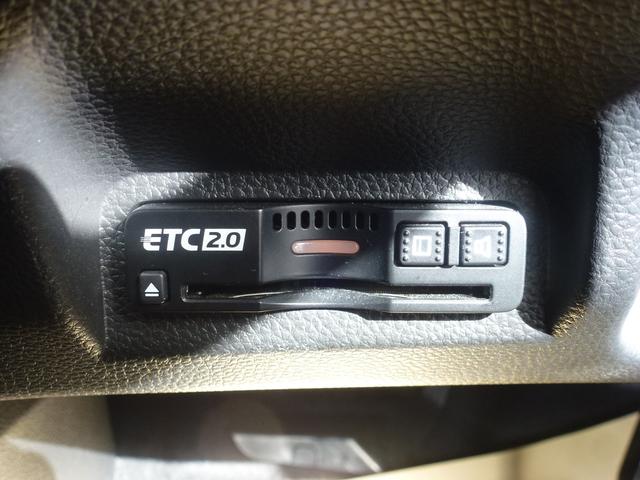 ヴェゼル ｅ：ＨＥＶＺ　タイヤ４本新品　ＥＴＣ２．０　ハイグレードスピーカーシステム　ステアリングヒーター　シートヒーター　パワーテールゲート　マルチビューカメラ　パドルシフト　フルセグ　Ｂｌｕｅｔｏｏｔｈ　ＵＳＢ（9枚目）