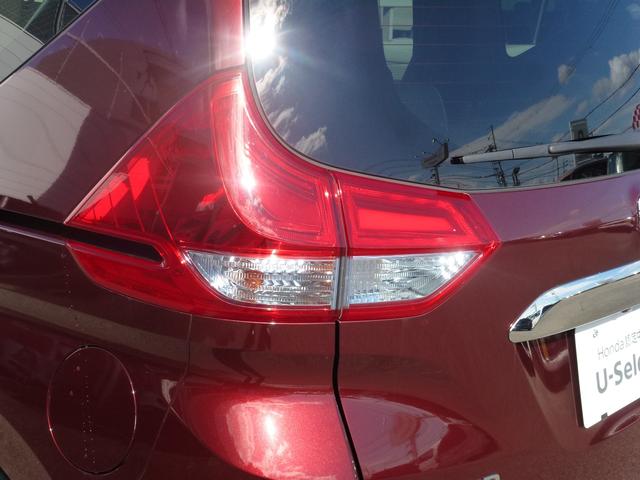 フリードハイブリッド ハイブリッド・Ｇホンダセンシング　メーカーオプションナビゲーション、フルセグＴＶ、ＢＴＡ、ＵＳＢ、ＨＤＭＩ、サイドエアバッグ＋サイドカーテンエアバッグ、ＥＴＣ、ホンダ純正フロントドライブレコーダー、ＬＥＢヘッドライト、７人乗り仕様（20枚目）