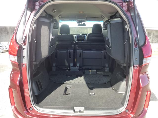 フリードハイブリッド ハイブリッド・Ｇホンダセンシング　メーカーオプションナビゲーション、フルセグＴＶ、ＢＴＡ、ＵＳＢ、ＨＤＭＩ、サイドエアバッグ＋サイドカーテンエアバッグ、ＥＴＣ、ホンダ純正フロントドライブレコーダー、ＬＥＢヘッドライト、７人乗り仕様（25枚目）