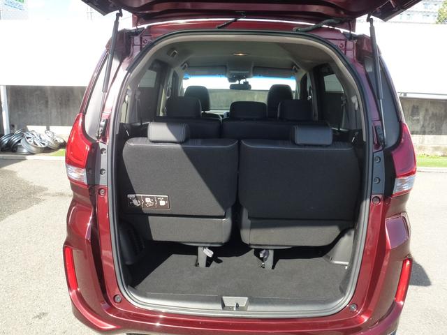 フリードハイブリッド ハイブリッド・Ｇホンダセンシング　メーカーオプションナビゲーション、フルセグＴＶ、ＢＴＡ、ＵＳＢ、ＨＤＭＩ、サイドエアバッグ＋サイドカーテンエアバッグ、ＥＴＣ、ホンダ純正フロントドライブレコーダー、ＬＥＢヘッドライト、７人乗り仕様（26枚目）