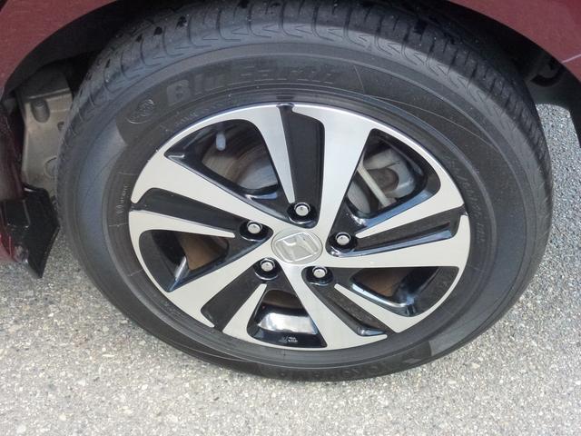 フリードハイブリッド ハイブリッド・Ｇホンダセンシング　メーカーオプションナビゲーション、フルセグＴＶ、ＢＴＡ、ＵＳＢ、ＨＤＭＩ、サイドエアバッグ＋サイドカーテンエアバッグ、ＥＴＣ、ホンダ純正フロントドライブレコーダー、ＬＥＢヘッドライト、７人乗り仕様（43枚目）