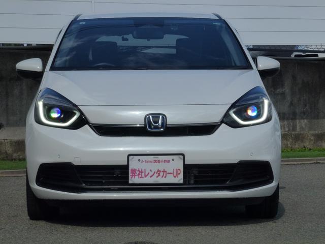 フィット ｅ：ＨＥＶホーム　弊社元レンタカー　純正ドラレコ前後　純正ナビ　パーキングセンサー　ＥＴＣ２．０　サイドカーテンエアバック　ＬＥＤヘッドライト　バックカメラ　Ｂｌｕｅｔｏｏｔｈａｕｄｉｏ（9枚目）