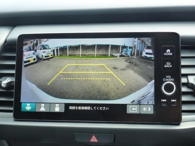 フィット ｅ：ＨＥＶホーム　弊社元レンタカー　純正ドラレコ前後　純正ナビ　パーキングセンサー　ＥＴＣ２．０　サイドカーテンエアバック　ＬＥＤヘッドライト　バックカメラ　Ｂｌｕｅｔｏｏｔｈａｕｄｉｏ（11枚目）