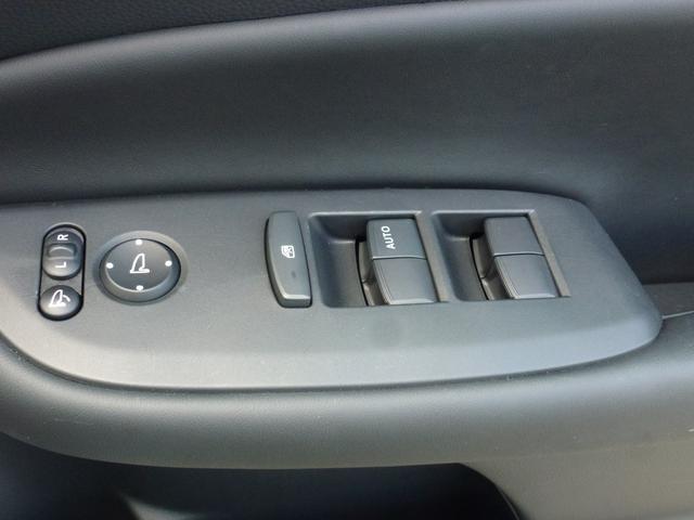 フィット ｅ：ＨＥＶホーム　弊社元レンタカー　純正ドラレコ前後　純正ナビ　パーキングセンサー　ＥＴＣ２．０　サイドカーテンエアバック　ＬＥＤヘッドライト　バックカメラ　Ｂｌｕｅｔｏｏｔｈａｕｄｉｏ（43枚目）