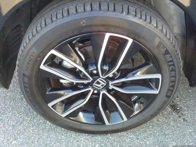 ヴェゼル e:HEVZ 純正9インチナビ ナビ連動ドライブレコーダー前後 パーキングセンサー パワーテールゲート 革巻きステアリング パドルシフト シートヒーター ETC 電子パーキングスイッチ CD/DVD(27枚目)