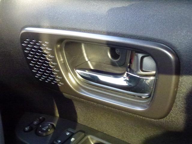 Ｎ－ＢＯＸカスタム ターボ　弊社元試乗車　純正８インチナビ　両側パワースライドドア　パドルシフト　パーキングセンサー　シートヒーター電子パーキングスイッチ　純正ドライブレコーダー前後単体　Ｂｌｕｅｔｏｏｔｈ　バックカメラ（36枚目）