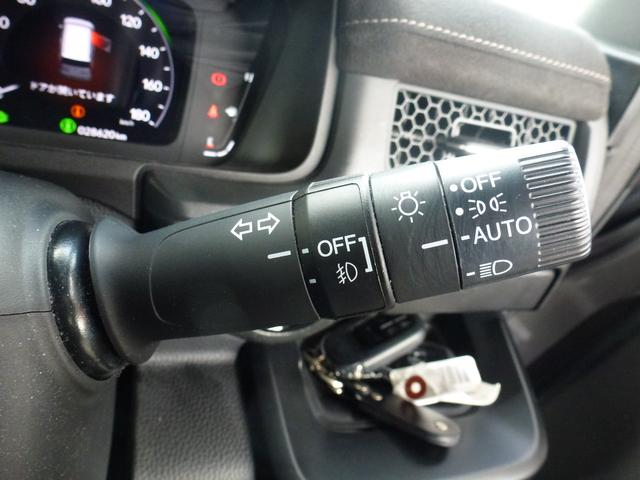 ステップワゴン ｅ：ＨＥＶスパーダプレミアムライン　純正ギャザズナビゲーション１１．４インチ、フルセグＴＶ、ＡｐｐｌｅＣａｒｐｌａｙ、Ｍラック、ＢＴＭ、ＵＳＢ、ＣＤ／ＤＶＤ、マルチビューカメラ、ナビ連動前後ドライブレコーダー、１５．６インチリヤモニ（26枚目）