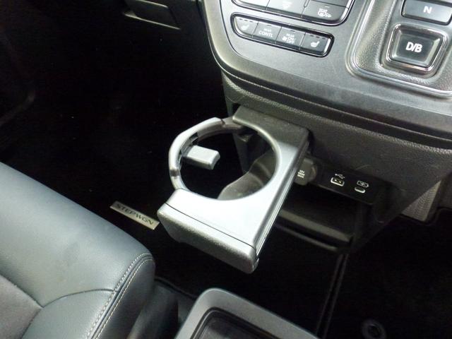 ステップワゴン ｅ：ＨＥＶスパーダプレミアムライン　純正ギャザズナビゲーション１１．４インチ、フルセグＴＶ、ＡｐｐｌｅＣａｒｐｌａｙ、Ｍラック、ＢＴＭ、ＵＳＢ、ＣＤ／ＤＶＤ、マルチビューカメラ、ナビ連動前後ドライブレコーダー、１５．６インチリヤモニ（34枚目）