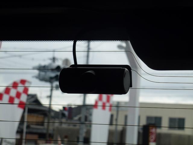 ステップワゴン ｅ：ＨＥＶスパーダプレミアムライン　純正ギャザズナビゲーション１１．４インチ、フルセグＴＶ、ＡｐｐｌｅＣａｒｐｌａｙ、Ｍラック、ＢＴＭ、ＵＳＢ、ＣＤ／ＤＶＤ、マルチビューカメラ、ナビ連動前後ドライブレコーダー、１５．６インチリヤモニ（47枚目）