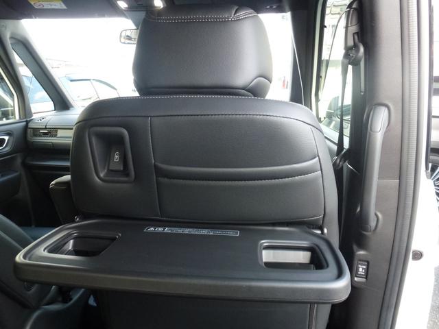 ステップワゴン e:HEVスパーダ 9インチ純正ナビ ETC シートヒーター パーキングセンサー 両側パワースライドドア パワーテールゲート パドルシフト バックカメラ シートバックテーブル 2列目オットマン ホンダセンシング(43枚目)