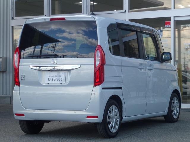 Ｎ－ＢＯＸ Ｌ　ホンダ純正９インチギャザズナビゲーション　リヤ席大型モニター　ＣＤ／ＤＶＤ　フルセグＴＶ　ＡｐｐｌｅｃａｒｐｌａｙＭラック　ＵＳＢ　ＢＴＡ　バックカメラ　運転席助手席シートヒーター　ドラレコ前後（10枚目）