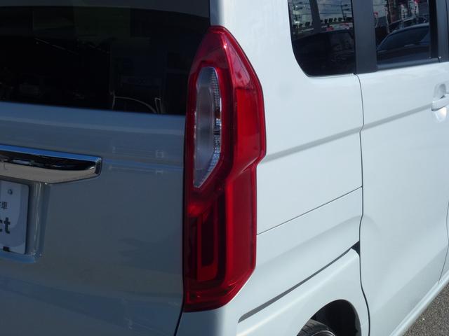 Ｎ－ＢＯＸ Ｌ　ホンダ純正９インチギャザズナビゲーション　リヤ席大型モニター　ＣＤ／ＤＶＤ　フルセグＴＶ　ＡｐｐｌｅｃａｒｐｌａｙＭラック　ＵＳＢ　ＢＴＡ　バックカメラ　運転席助手席シートヒーター　ドラレコ前後（16枚目）