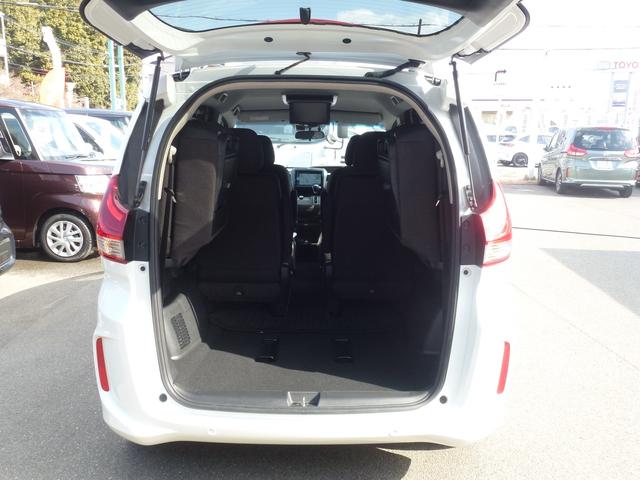 �R��ڃV�[�g�͊i�[�\�ł��I��l���ł̂��o�����͂������A�傫�ȉ׎��Ƃ��Ă������p���������܂��B