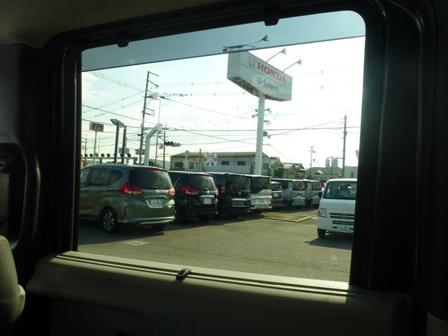 Ｎ－ＢＯＸ ベースグレード　ワンオーナー車　ドラレコ３カメラ　９インチ純正ギャザズナビ　サイドカーテンエアバッグ　ホンダセンシング　ＢｌｕｅｔｏｏｔｈＡｕｄｉｏ　ＵＳＢ　ＡｐｐｌｅＣａｒＰｌａｙ（42枚目）