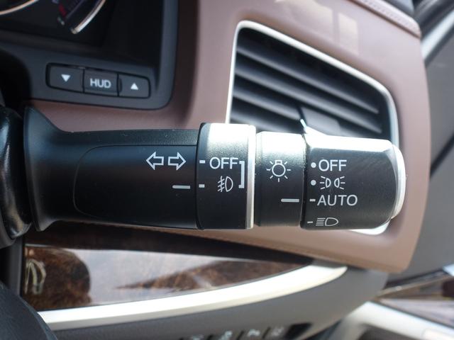 レジェンド ハイブリッドＥＸ　渋滞運転支援機能、パワートランク、メーカー純正ナビフルセグＴＶ、マルチビューカメラ、サイドエアバッグ＋サイドカーテンエアバッグ、ＣＤ／ＤＶＤ、シートヒーター、シートエアコン、本革シート（40枚目）